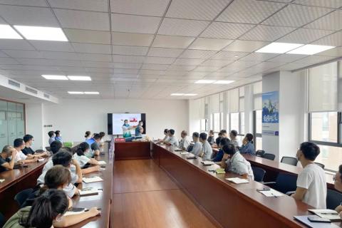 快樂工作 健康生活｜裕龍發展公司組織開展員工健康知識講座活動}