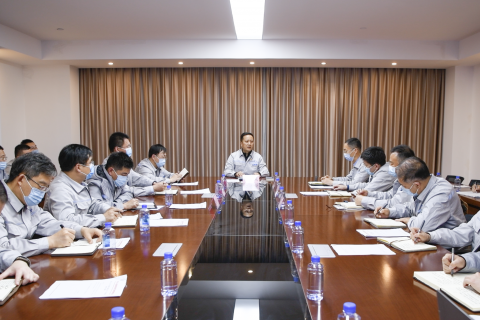 裕龍石化產業園管委會、裕龍發展公司召開安全生產專題會}