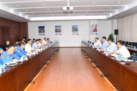 省國(guó)資委黨委書記、主任滿慎剛到裕龍島煉化一體化項(xiàng)目調(diào)研}